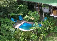 5 Bedroom, 3 level Treehouse Style Home near Corcovado National Park, and Beach. Hotels in Puerto Jimenez