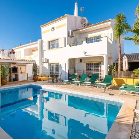 Villa Galé Sun - luxury, private pool, AC, wifi 5 minutes from the beach