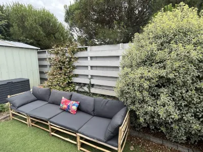 Walking distance to beach and shops, family home with fully enclosed garden.