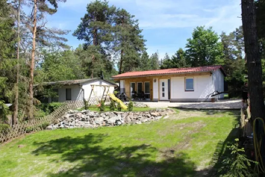 ZumEichhorn2 For hikers, nature lovers and families Отели в г. Заале-Орла