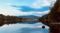 Peaceful Lakefront Chalet