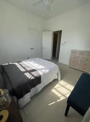 LUX 2 - Large 2-bed 1bath w/ WiFi, AC in a beautiful neighborhood in Nassau city Hotels in 
