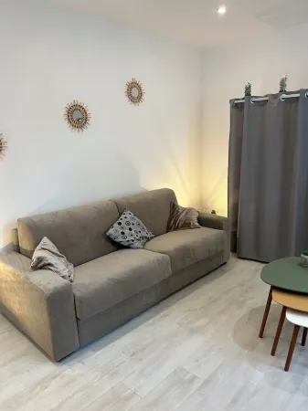 Charming fully renovated studio, 10 minutes from Cannes beaches Отели рядом с достопримечательностью «Musée Bonnard»