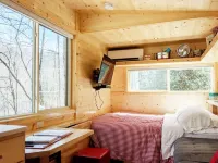 Romantic Tiny Home Cabin w/HotTub + Fire Pit, Doorstep to Adventures and Romance
