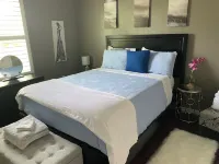 Charming 2-bedroom house with WiFi and AC in Palm Bay
