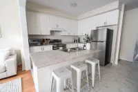 BRAND NEW 3 bedroom house minutes from Niagara Falls Hotels in Thorold