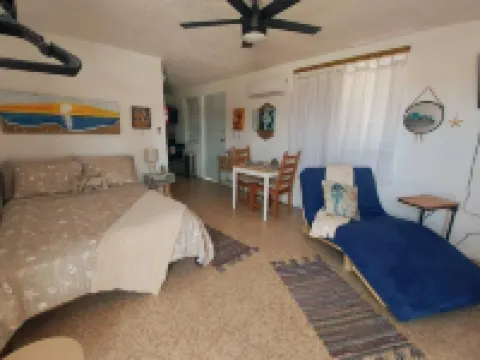 Rustic Private Studio Hotels in Levittown