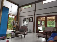 Beautiful house in Piúva for up to 8 people, 600 meters from Ilha das Cabras beach.