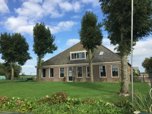 Stay at our beautiful farmhouse, enjoy the authentic atmosphere