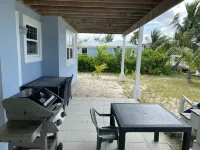 Starboard House: Cozy 2 bedroom apartment on ground floor with rear porch & dock Hotels in Great Abaco