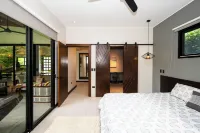 Hollywood House, walk 2 beach, 4 bdrs!