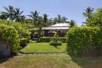 A little jewel of a waterfront villa. Hotels near PLANTATION VANILLE ST JULIEN D'HOTMAN