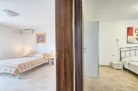 Villa Andi Terrace, Wi-fi, dishwasher, washing machine, parking, 3 min beach - balcony