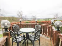 Barn Owl Lodge Hotels in Saint Harmon
