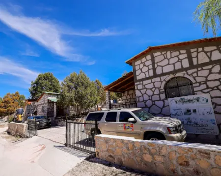 Cabañas las Gemelas Hoteles en Urique