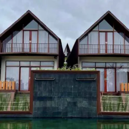 Vany Villa Balige