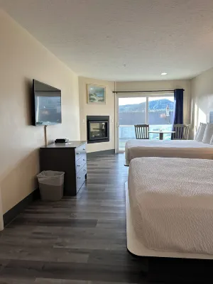 Inn at the Shore