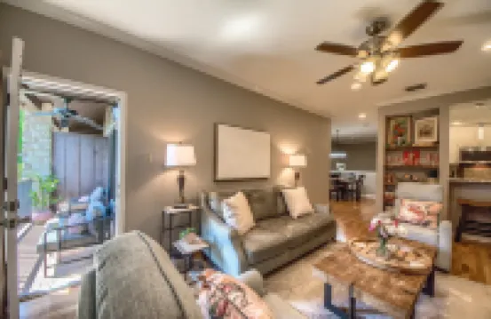 RedAwning的The Float Inn 3 Cw B209 3卧室公寓