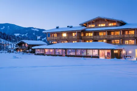 Almlust - Hotel, Apartments, Chalets