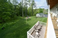 Studio Motel of Lake George - Mountain view