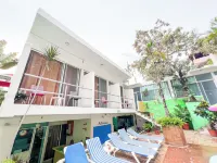 ITH Sayulita Amazing Surf Hostel فنادق في 