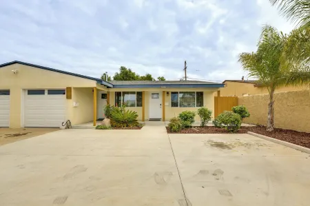 1 Mi to Chula Vista Bayfront Home with Patio! Отели в г. Чула-Виста