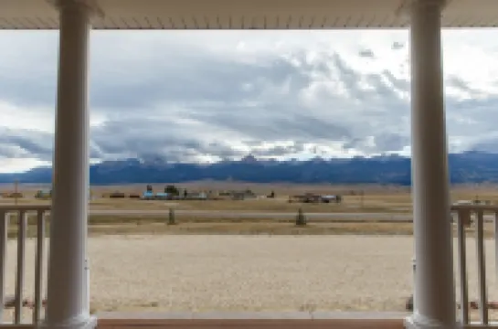 ランプ ポスト ロッジ