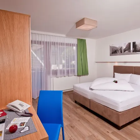 Hotel Neuwirt Hotéis em Finkenberg