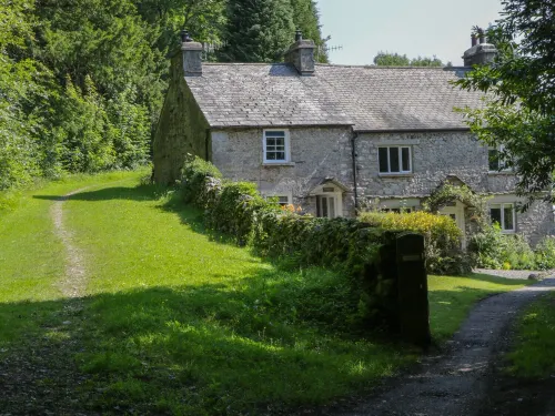 Coachmans Cottage فنادق في ميلننثورب