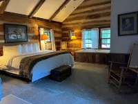 Sugar Tree Inn Hotels in South River