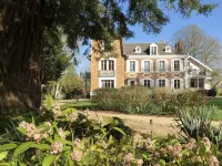 La Villa Rochette - Salle de réception, Séminaires d’entreprise, Repas en salon privé & Chambres d'hôtes - Paris sud Hôtels à : Dourdan