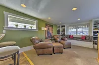 The Loft on Center
