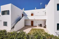 Apartment Marie mit Pool Praia dos Salgados附近的飯店