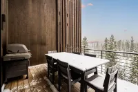 8a Treeline 5 Bedroom Home by Moonlight Basin Lodging