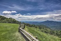 Wintergreen Resort Condo Walk to Ski Lift! - Pools