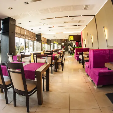 Hotton Hotel