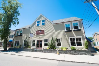 The Newport Lofts - 543 Thames Street