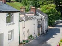 3 Horse Pool Road Hotels in Laugharne