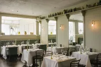 Merchants Manor Spa - breakfast