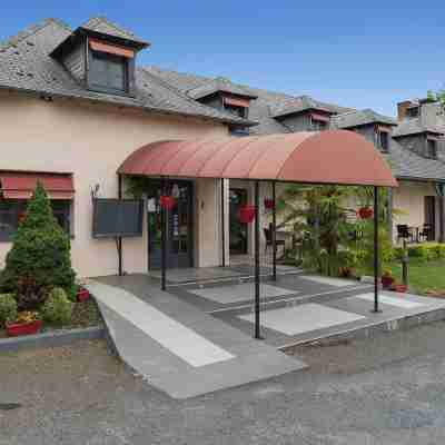 Hôtel Restaurant les Coquelicots the Originals Relais Hotel Exterior