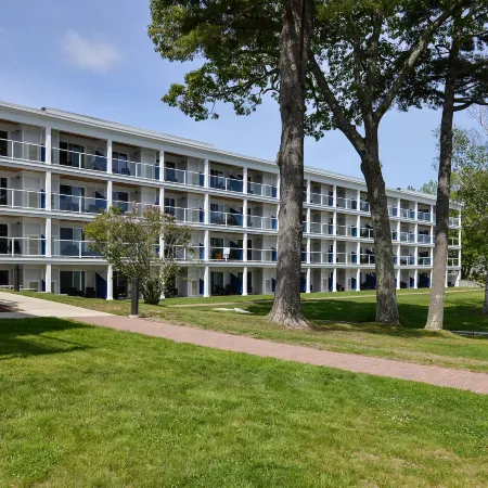 Atlantic Oceanside Hotel & Conference Center