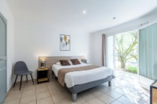 Logis Hôtel l'Oliveraie Hotel di Cognac