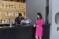 Sheraton Kosgoda Turtle Beach Resort - bar