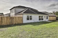 Spacious Houston Home ~ 22 Mi to Downtown! Các khách sạn gần Shri Swaminarayan Mandir
