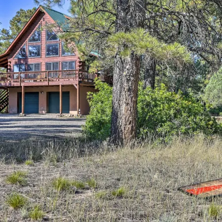 Lazy Beaver Lodge Pagosa Cabin w/ Deck, Fire Pit