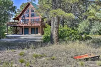 Lazy Beaver Lodge Pagosa Cabin w/ Deck, Fire Pit - Pet friendly
