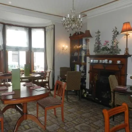 Albert Hotel Отели в г. Питерхед