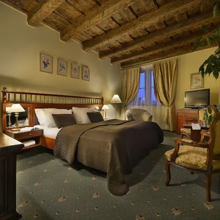 Hotel U 3 Pstrosu