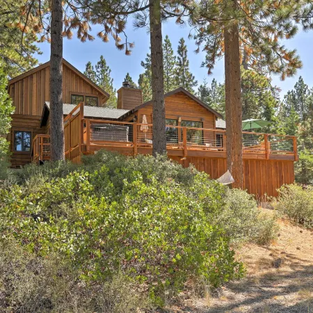 Hot Tub & Lake Tahoe Views: Kings Beach Lodge