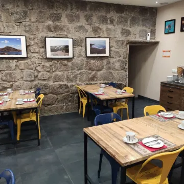 Logis Hotel Yseria - Historical Center